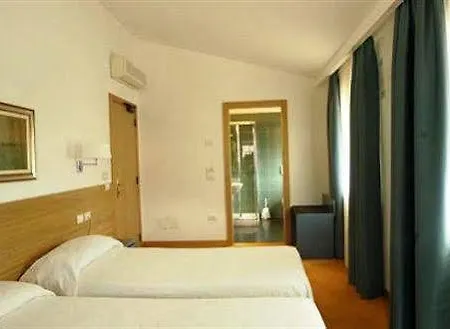 Hotel Al Caminetto Torbole Sul Garda